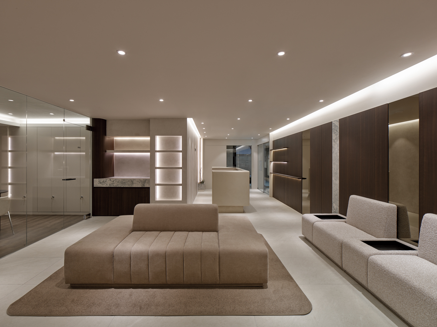 丹雅皮膚科診所內部大廳與接待區實拍